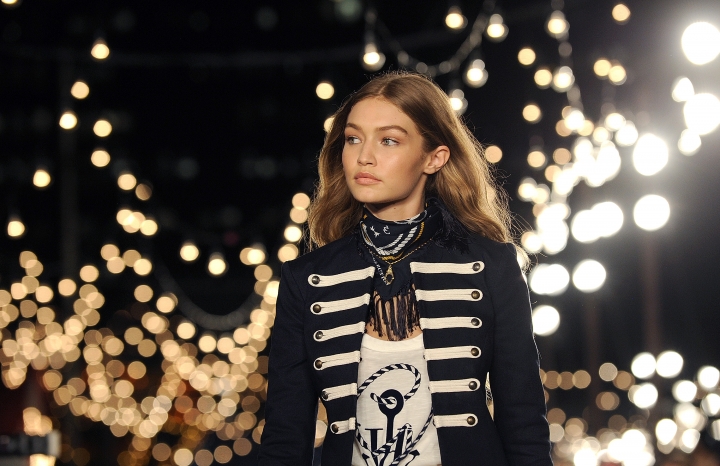 Hilfiger turns Fashion Week into a carnival _ no, a real one