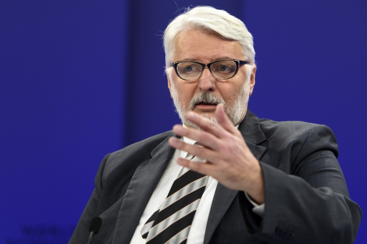 Poland's FM blasted for publishing internal document