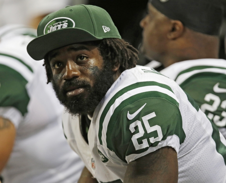 Lawyers: Man shot former NFL running back in self-defense