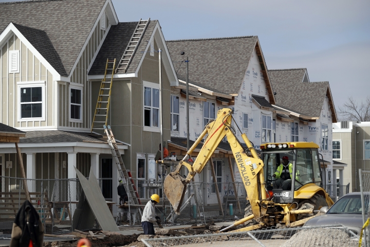 US home building falls as developers start fewer apartments