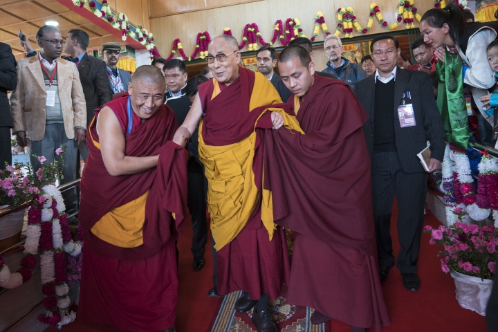 Dalai Lama says it's for people to decide fate of his office