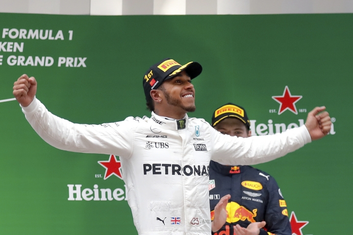 Lewis Hamilton coasts to fifth title at Chinese Grand Prix