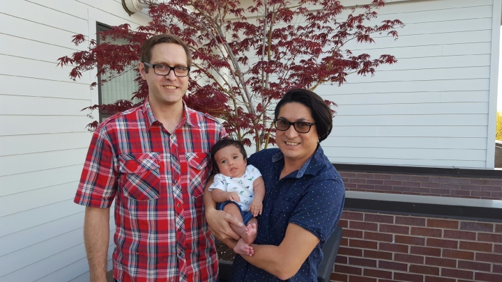 Hawaii LGBT couples seek equal access to fertility treatment