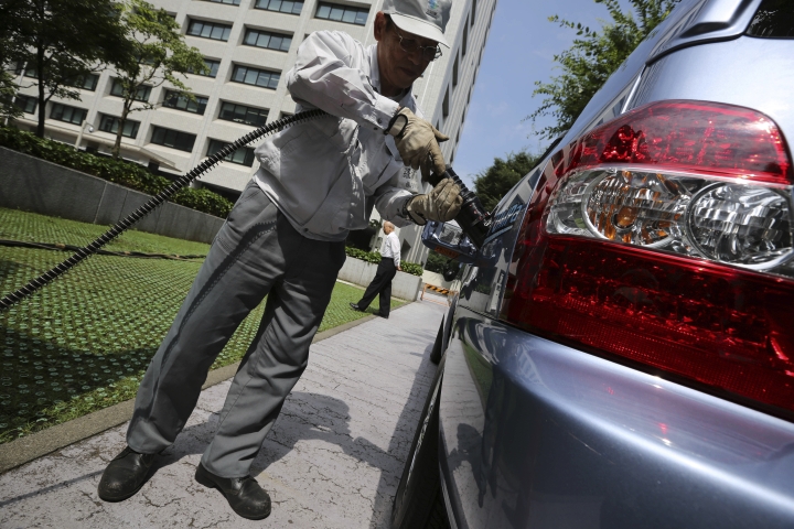 Toyota, Nissan, others get behind fuel cell push in Japan