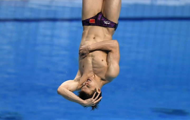 China dominates diving finals at worlds