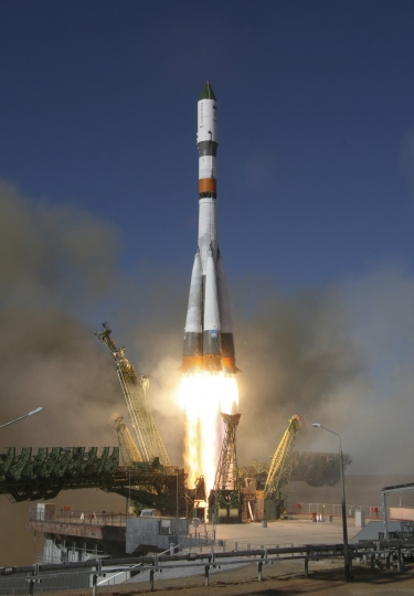 Parts of unmanned Russian spaceship burn up over Dubai