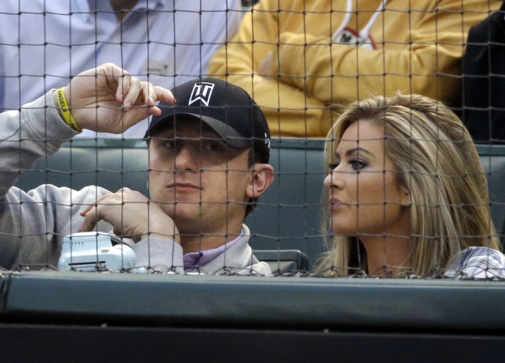 Misdemeanor assault charge dismissed against Johnny Manziel