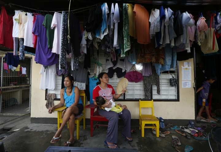 Philippines warns powerful volcanic eruption may still come