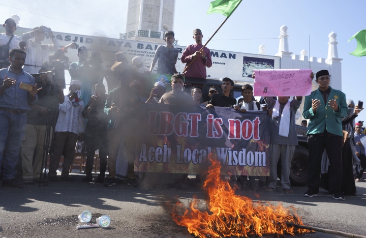 Indonesia police probe Aceh abuse of transgender women