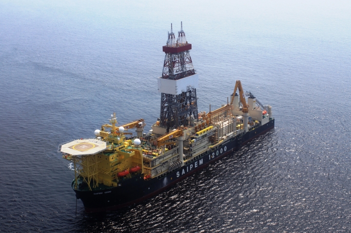 Cyprus says Turkish warships continue to block drilling rig